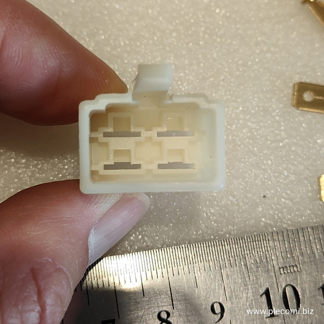 レギュレター　メインハーネス　接続用　4ピン　オス　4pカプラ　セット ホンダ系　DIY　レストア 