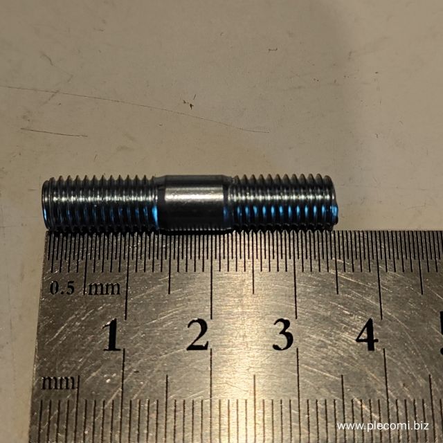 M7　p1.00　寸切りボルト　35mm　センター部分10mm　スペイシー125　JF02　JF03　JF13　マフラー固定用　エキゾースト用　キャブ接続など